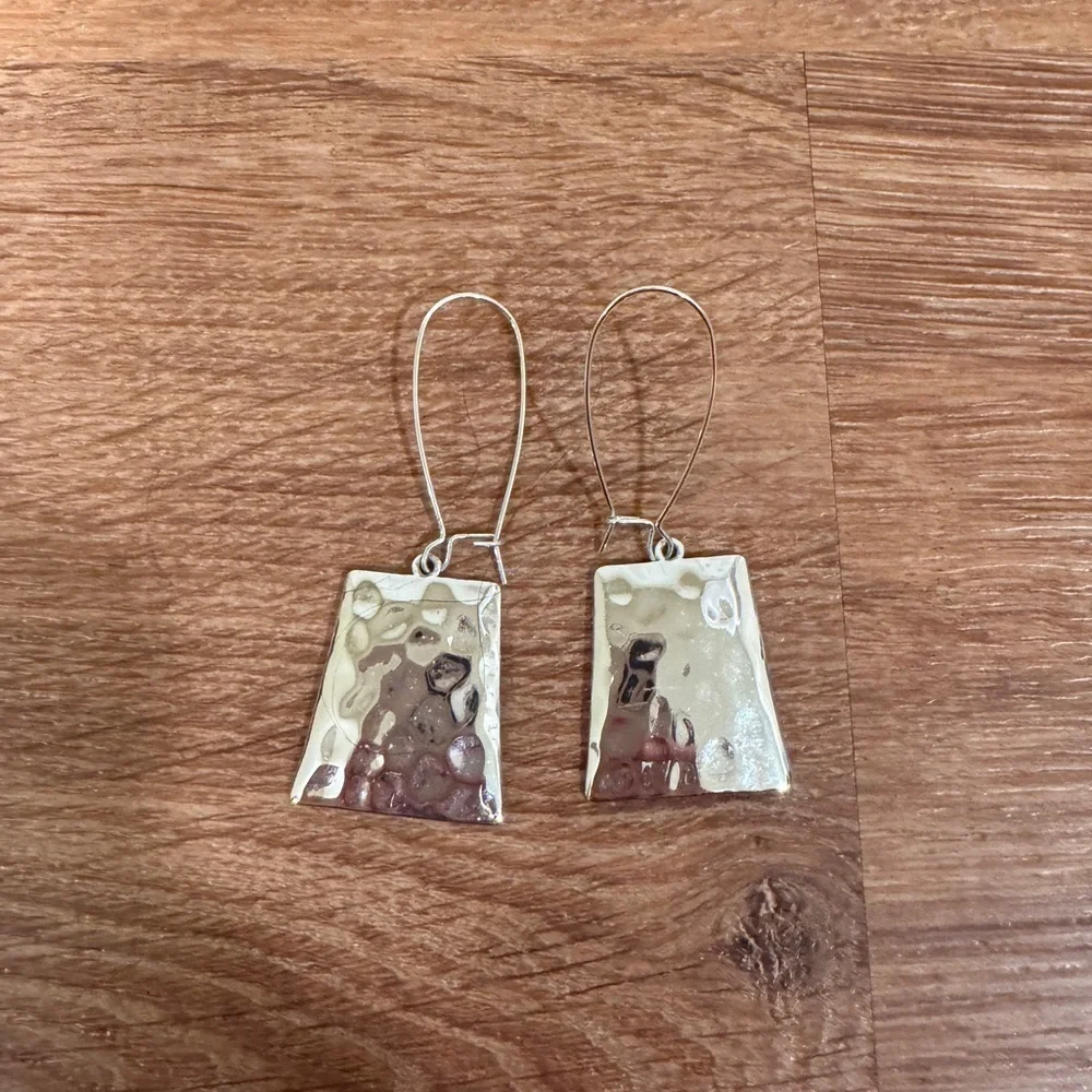 RLM soho silver toned hammer trapezoid earrings​​​​​​